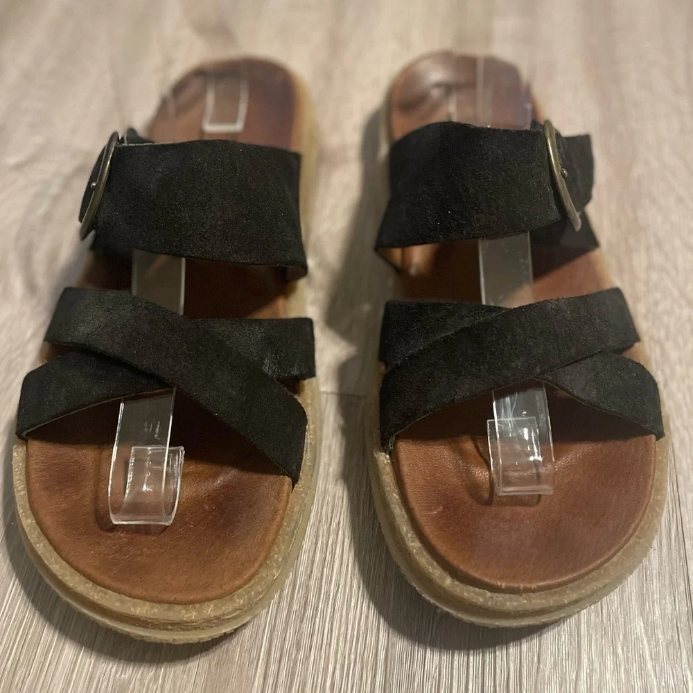Born Women’s CAITE Sandals Size 8 Black Suede Leather Bohemian Granola Girl